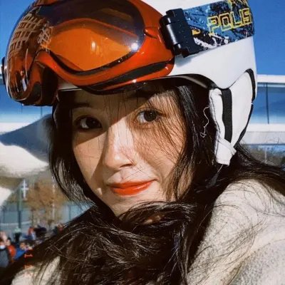 好女三头瞒